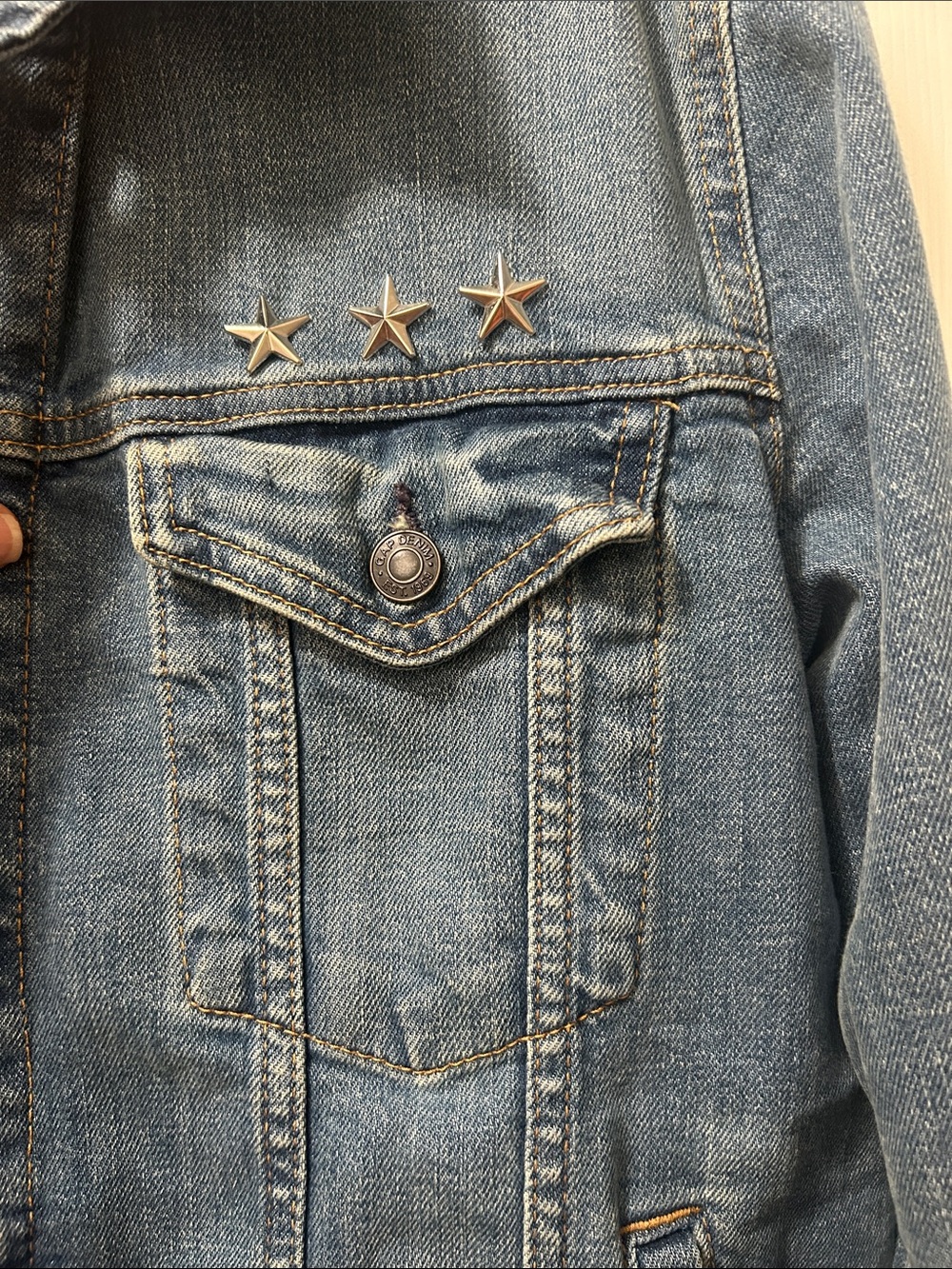 GAP Women's Medium Wash Blue Denim Jacket with Star Embroidery - Picture 6 of 8